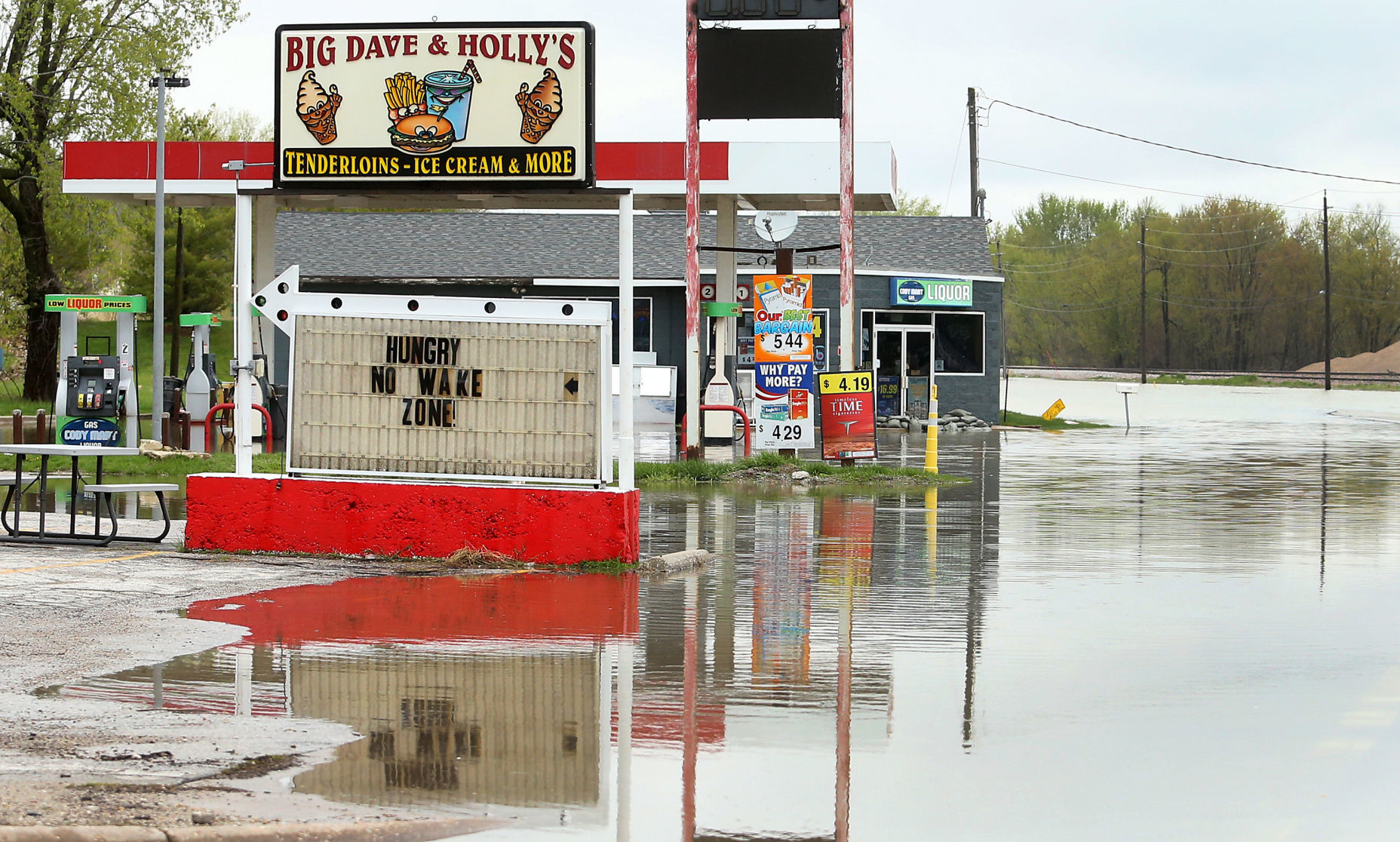 042919-qct-flooding-008